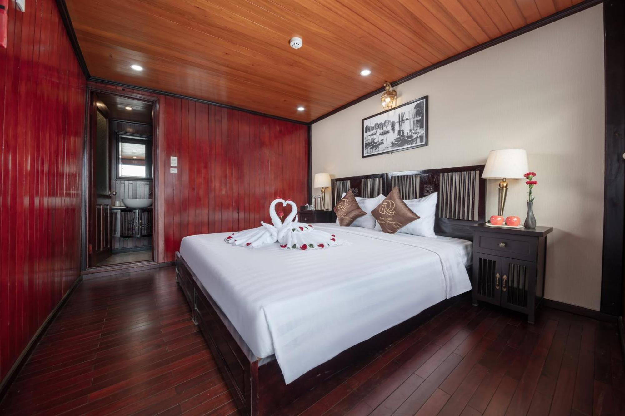 Hotel Ruby Cruise Ha Long Esterno foto